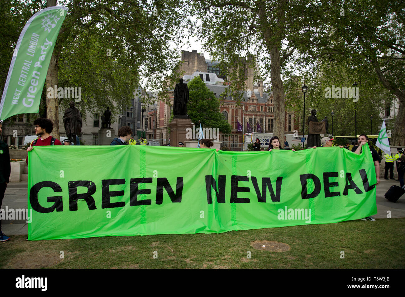 Parlament Platz 1. Mai 2019. Die Dynamik, die Jugend Klima Streikenden und Aussterben Rebellion zusammengeschlossen, die als Arbeitskosten auf die Konservativen bis d genannten Stockfoto