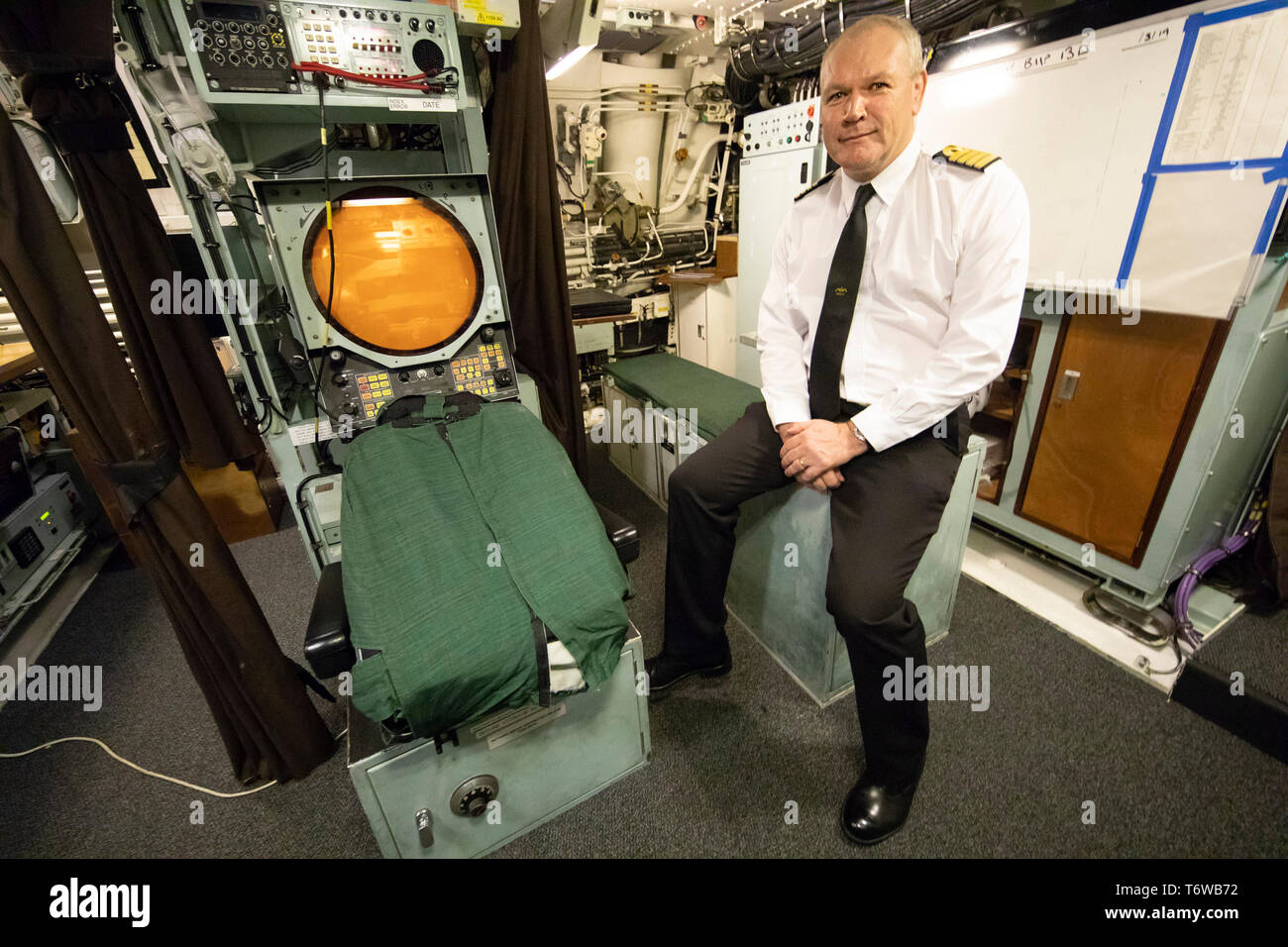 Auf 0001 Embargo Freitag Mai 3 Commander Neil Lamont, an Bord der HMS wachsam bei HM Marinestützpunkt Faslane, Clyde, die Vanguard U-Boot trägt Trident nukleare Abschreckung in Großbritannien. Stockfoto