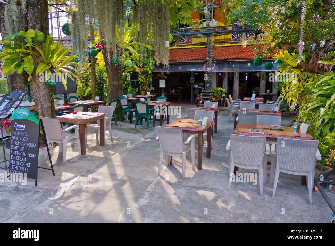 Restaurant Terrasse, Phet Kasem Road, Khao Lak, Thailand Stockfoto