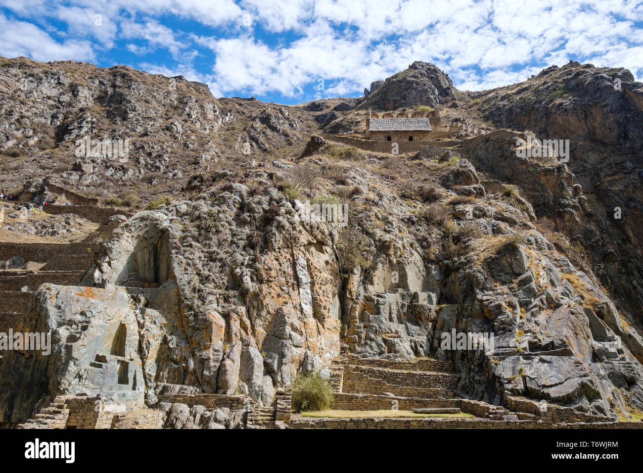 Lagerhäuser in Inca Ollantaytambo Archäologische Stätte, Cusco Region, Peru Stockfoto