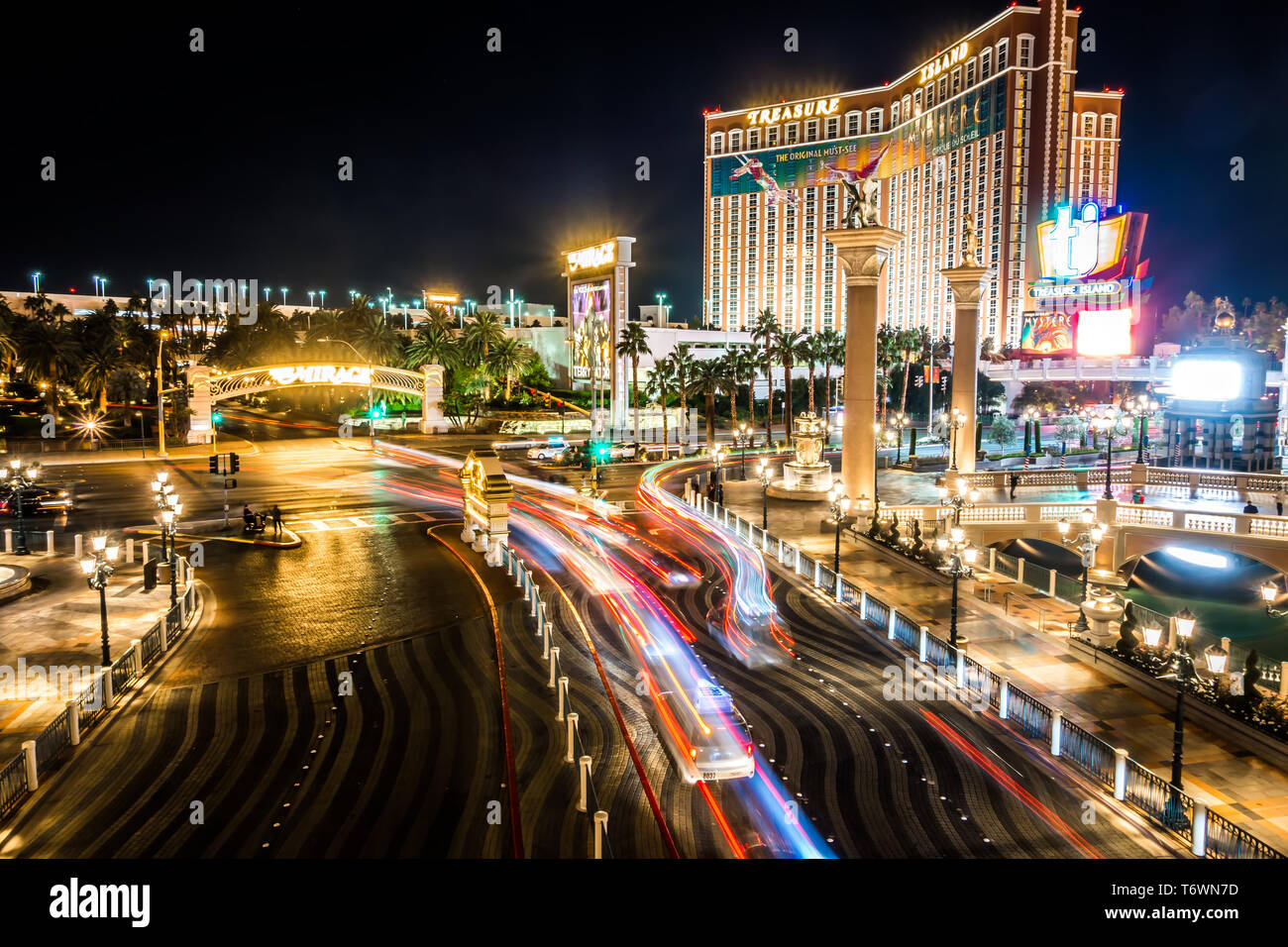 Las Vegas Nevada abends die Lichter der Stadt und Blick auf die Straße Stockfoto
