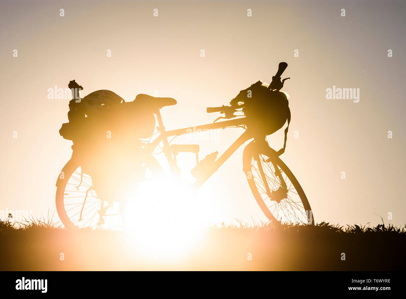 : Fahrrad mit dem Fahrrad Taschen in, , Österreich Stockfoto