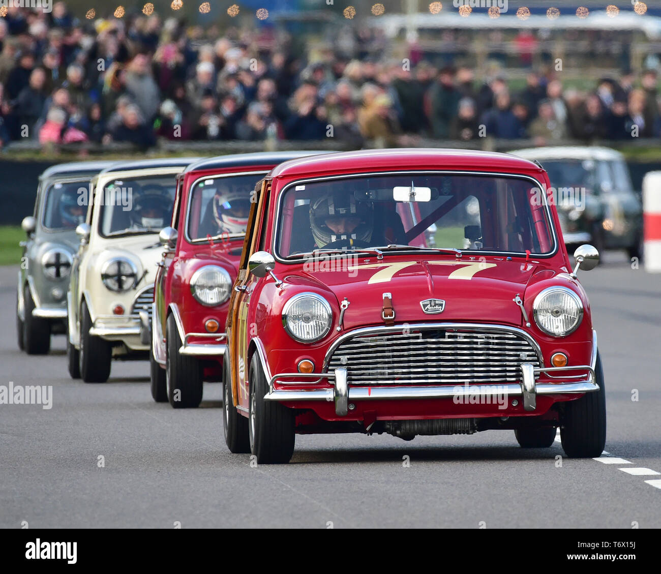 Mark Burnett, Austin Mini Countryman, Betty Richmond Trophäe Hitze 1, Mini Limousinen, 77 Mitglieder treffen, Goodwood, West Sussex, England, April 2019, Au Stockfoto