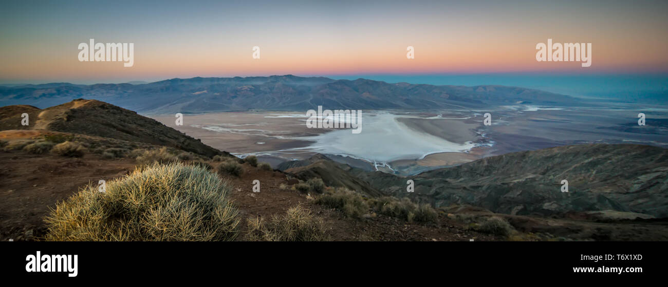 Fahren Sie um das Death Valley National Park in Kalifornien Stockfoto