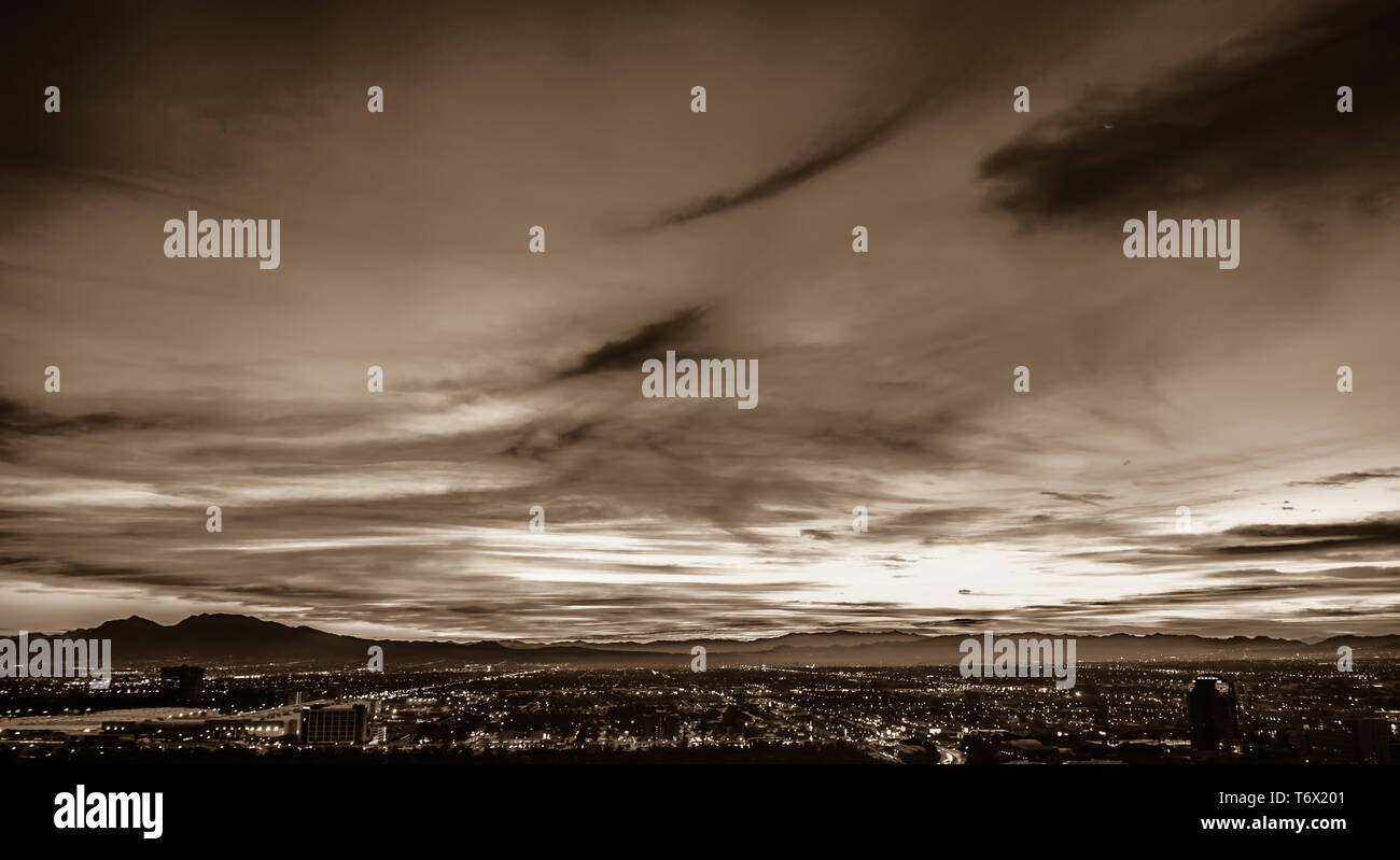 Las Vegas Nevada abends die Lichter der Stadt und Blick auf die Straße Stockfoto