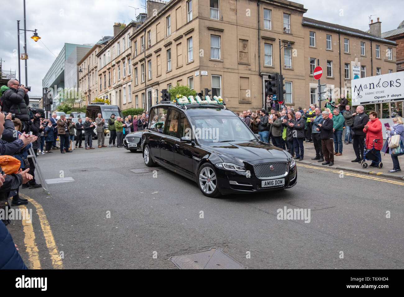 Glasgow, Schottland, Großbritannien. 3. Mai, 2019. Trauerzug von Lissabon Lion und keltischen Legende Billy McNeill. Credit: Skully/Alamy leben Nachrichten Stockfoto