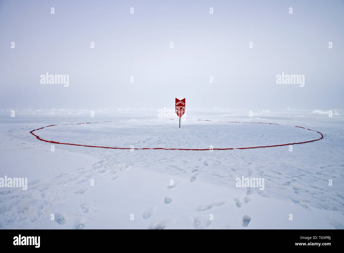 Tafel, die Nordpol bei 90 Grad Nord, auf trip Pole an Bord des russischen Eisbrechers 50 Jahre Sieg Stockfoto