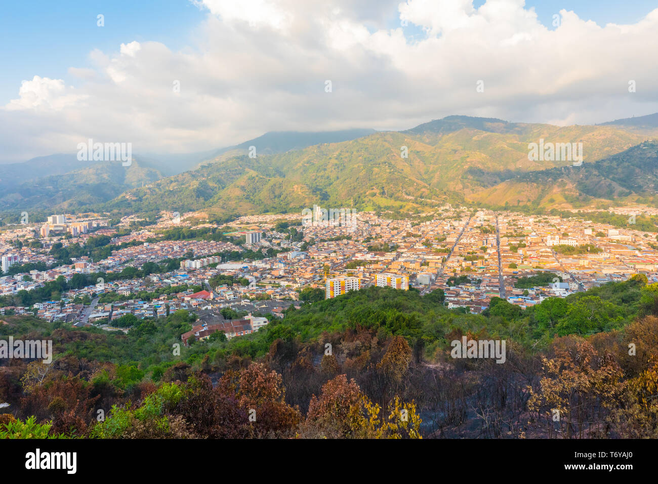 Luftaufnahme von Piedecuesta Stadt Kolumbien Stockfoto