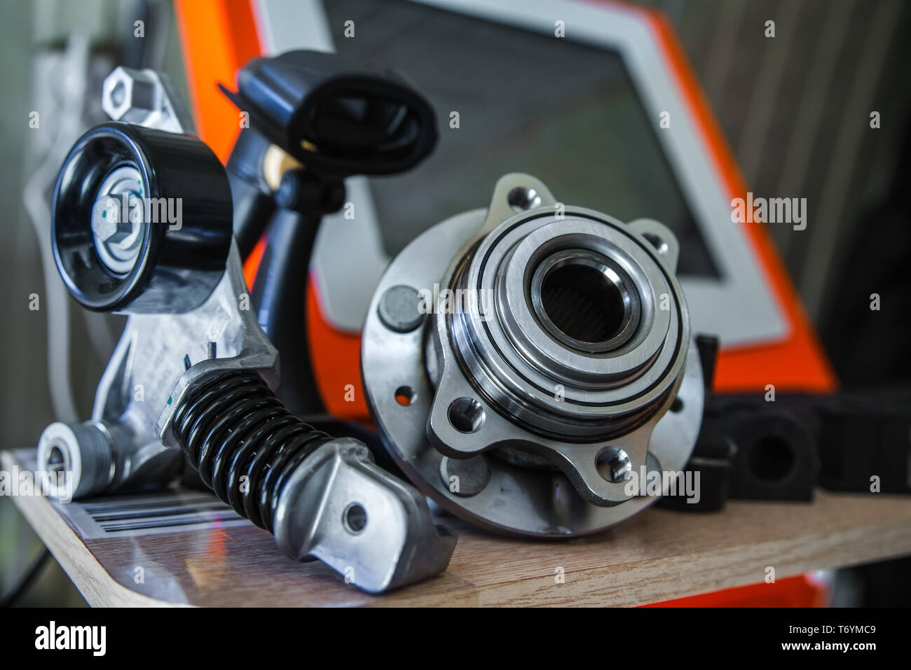 Auto Teile auf dem Tisch Stockfoto