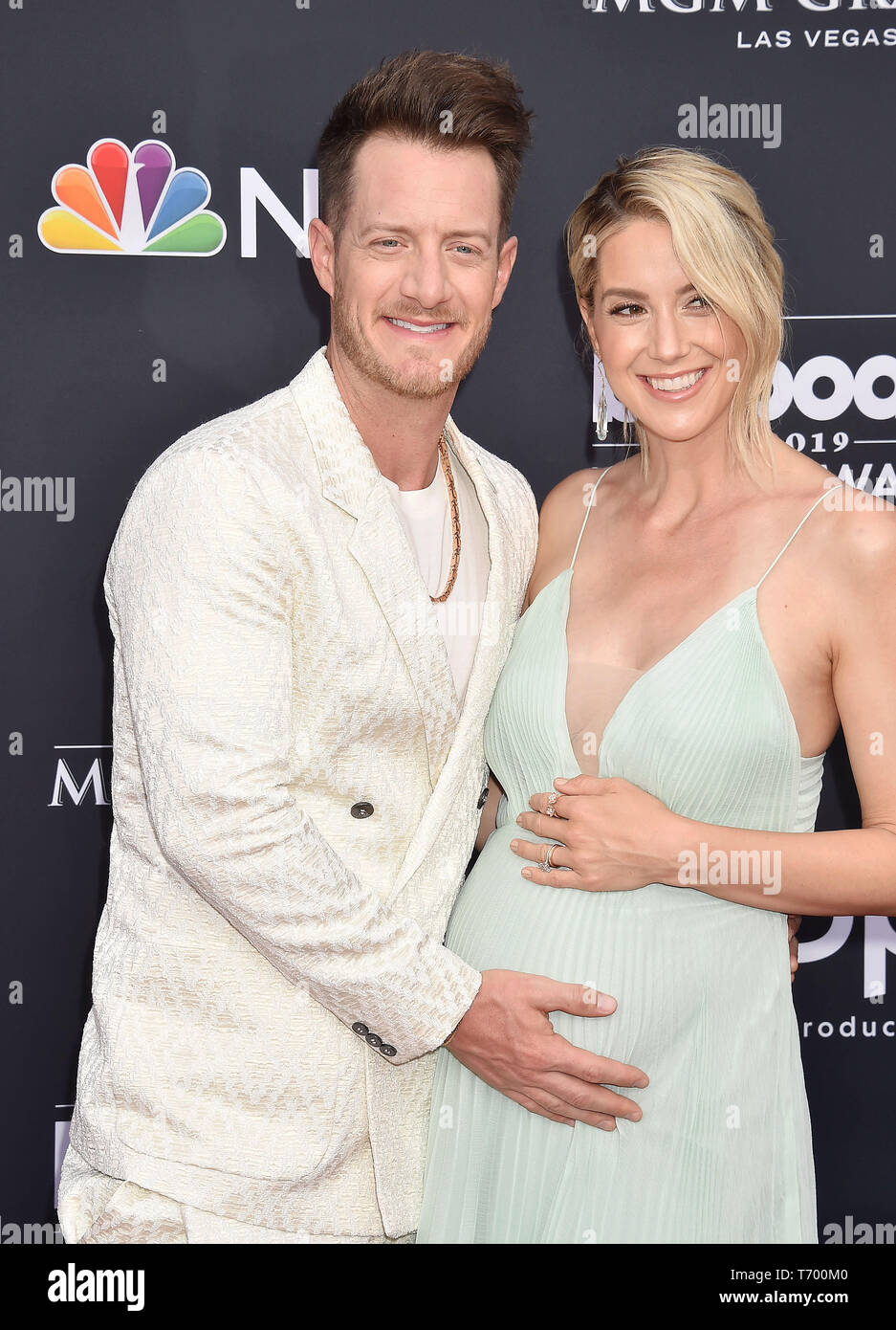 LAS VEGAS, NV - Mai 01: Tyler Hubbard von Florida Georgia Linie und Hayley Stommel besucht die 2019 Billboard Music Awards im MGM Grand Garden Arena am 1. Mai 2019 in Las Vegas, Nevada. Stockfoto