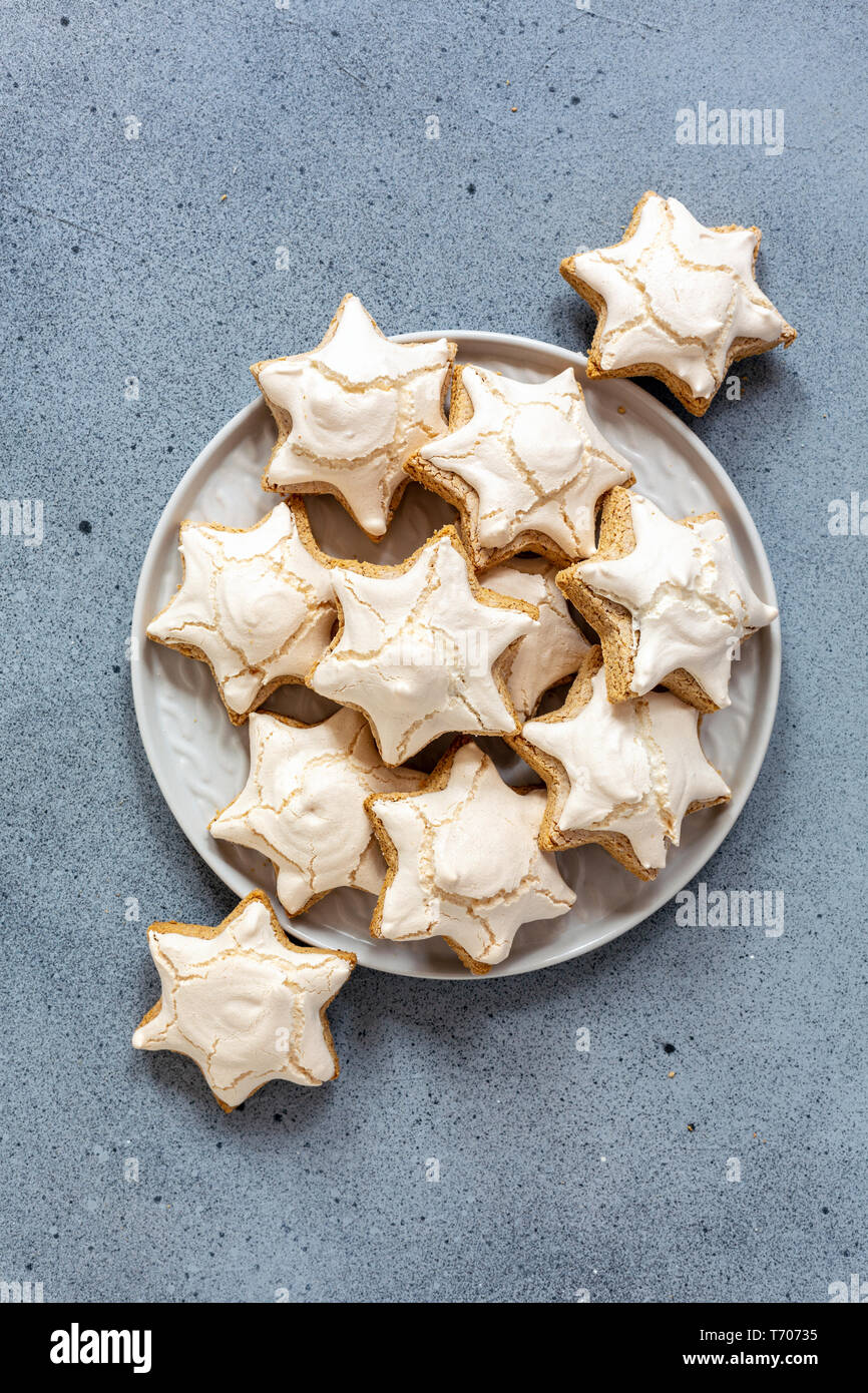 Hausgemachte Weihnachten almond Cookies mit Zimt. Stockfoto