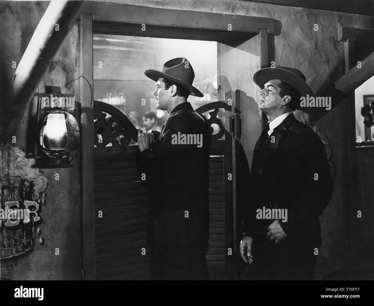 Henry Fonda als Marschall Wyatt Earp Victor ausgereift wie Doc Holliday MY DARLING CLEMENTINE Direktor 1946 John Ford Twentieth Century Fox Stockfoto