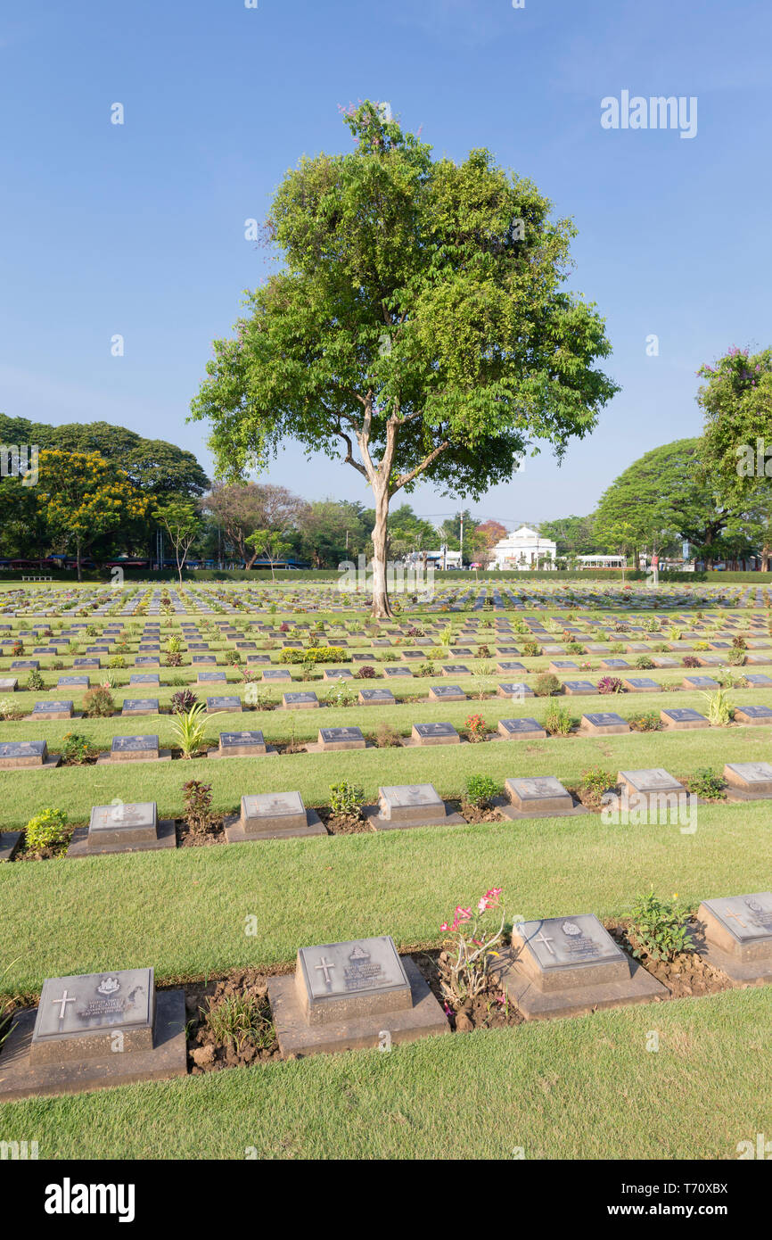 Der Soldatenfriedhof, Kanchanaburi, Thailand Stockfoto