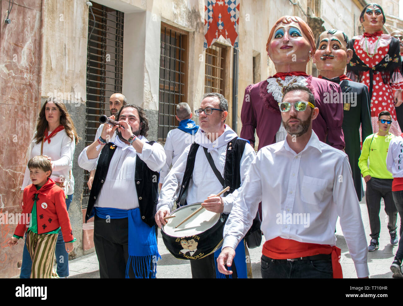 Caravaca de la Cruz, Spanien, 2. Mai 2019: Blaskapelle in der Prozession an Los Caballos Del Vino: Pferde von Wein. Stockfoto