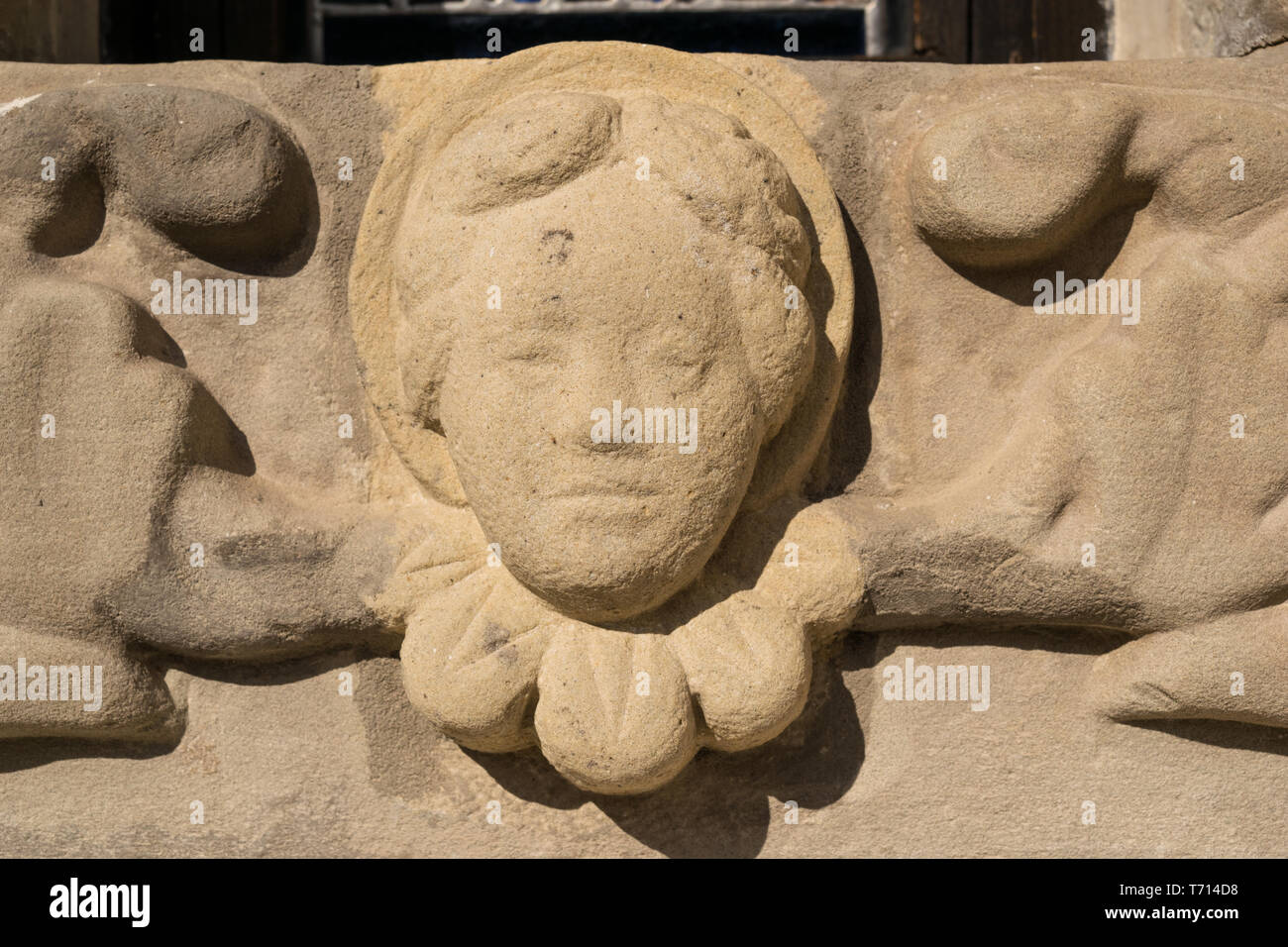 Stein Skulptur baby Engel Kopf bas-relief Stockfoto