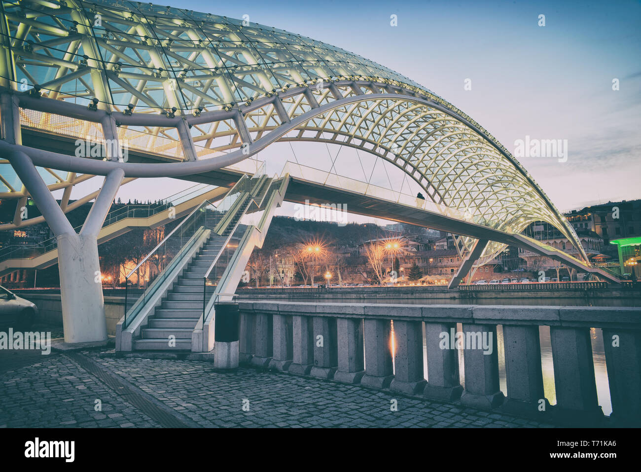 Die Brücke des Friedens in Tiflis Stockfoto