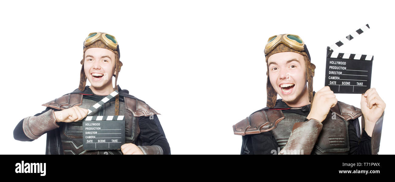 Junge lustige Mann in Rüstung Anzug Stockfoto