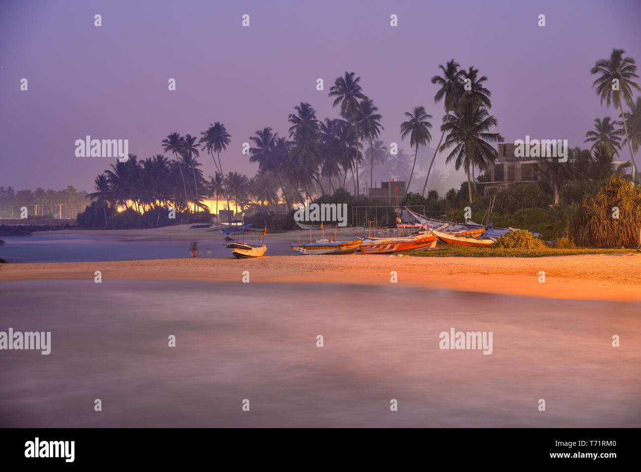 Ufer des indischen Ozeans bei Nacht Stockfoto