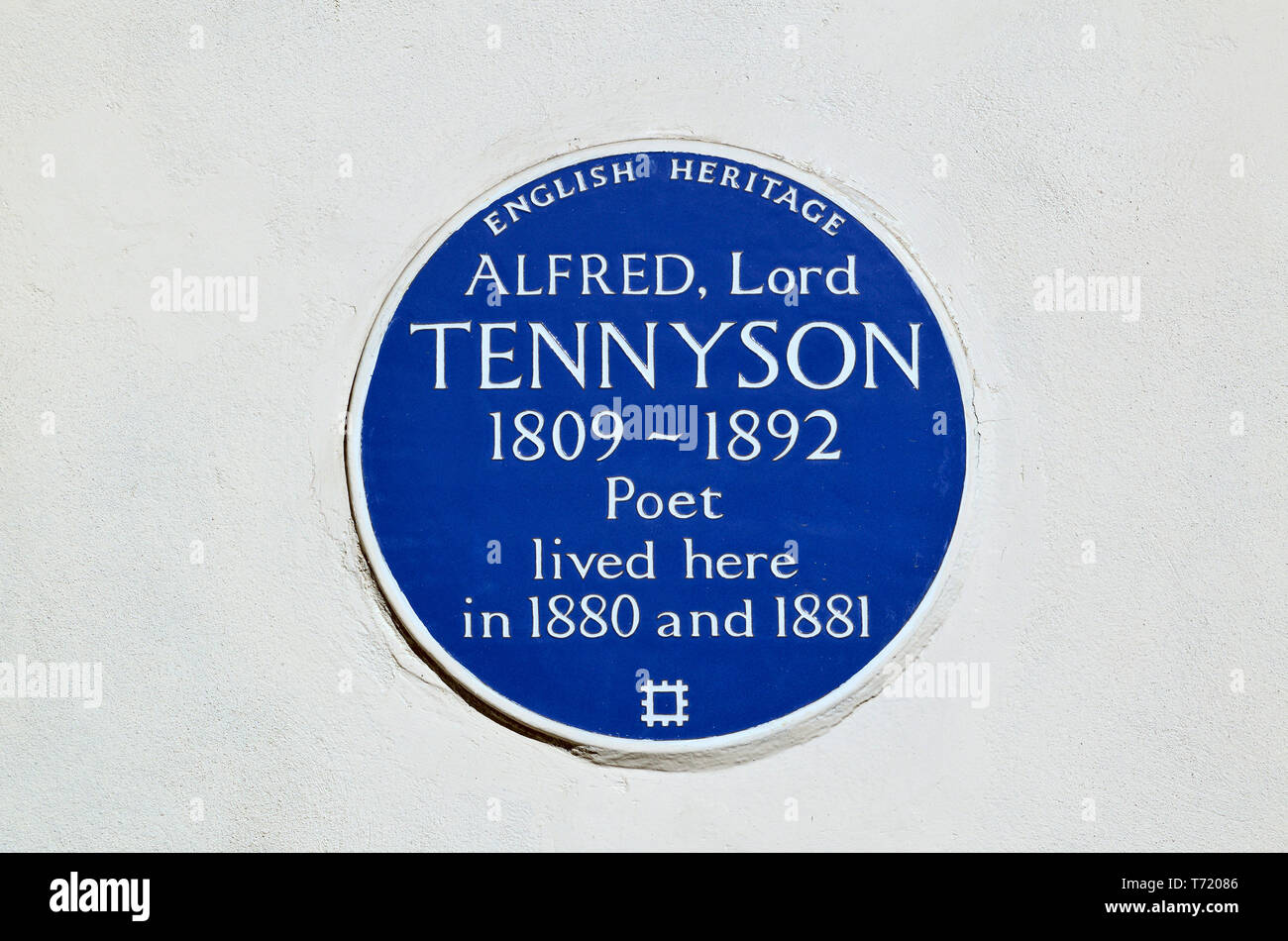 London, England, UK. Commemorative blaue Plakette: Alfred Lord Tennyson (1809-1892) Dichter hier in 1880 und 1881 lebte. 9 obere Belgrave Street Stockfoto
