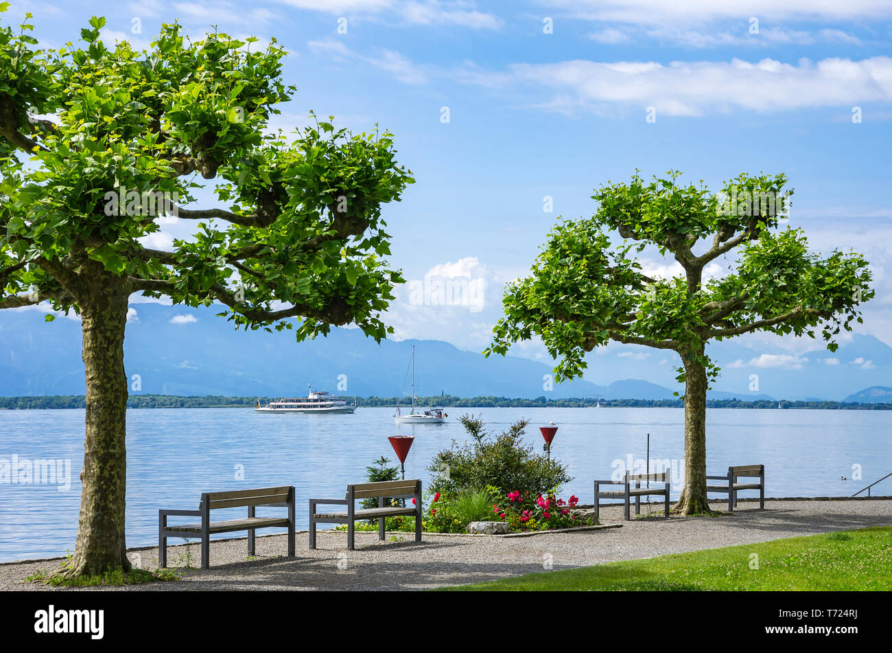 Blick über den Bodensee in Richtung Österreich aus Lindau im Bodensee, Bayern, Deutschland, Europa. Stockfoto