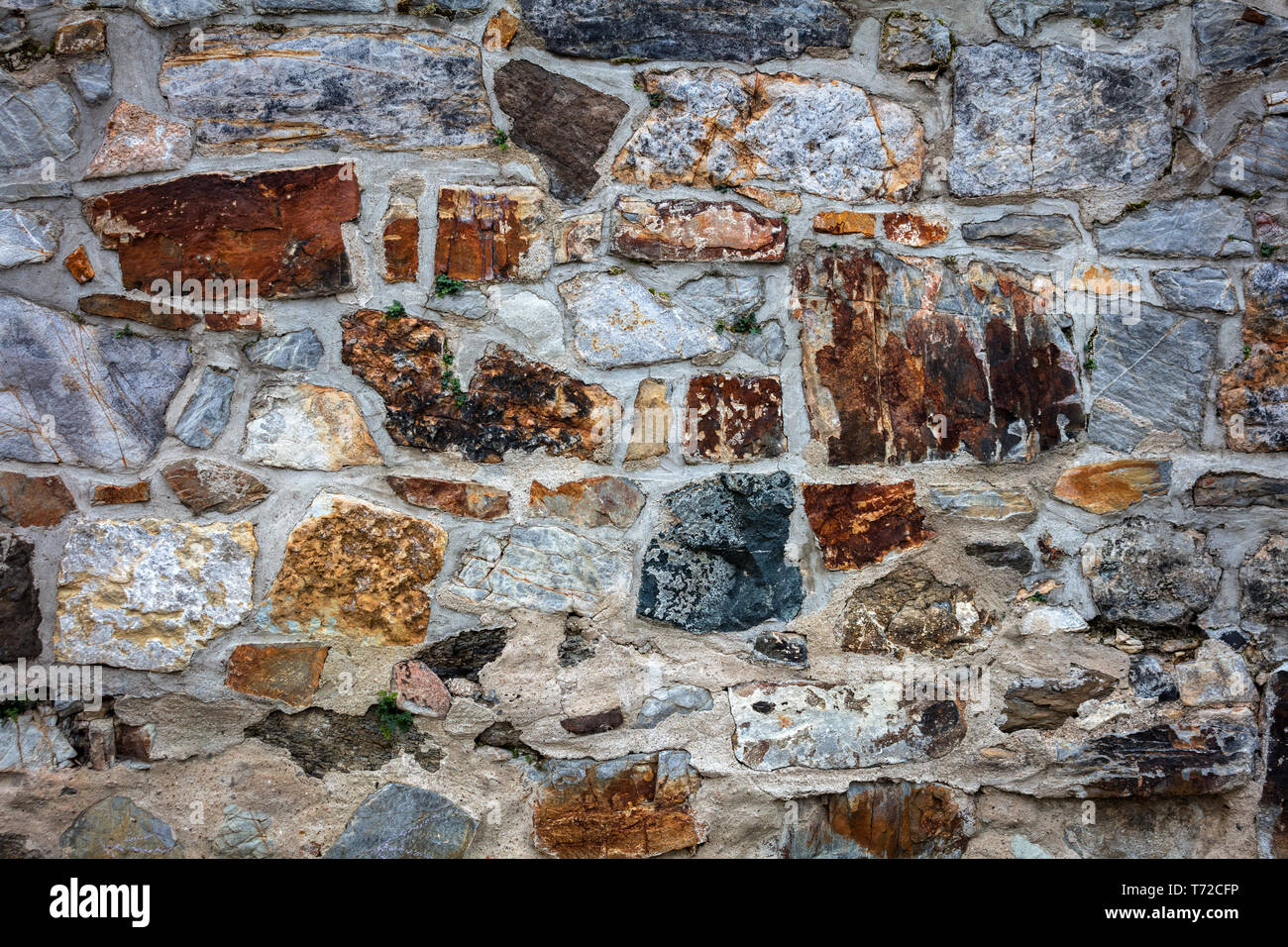 Fragment einer Wand aus Stein abgesplittert Stockfoto