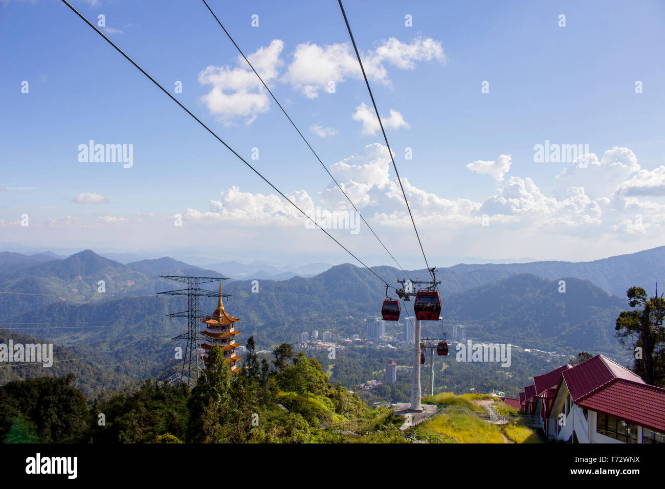 Neue Seilbahn in Genting Highlands übersetzende Passagiere in Malaysia. Stockfoto