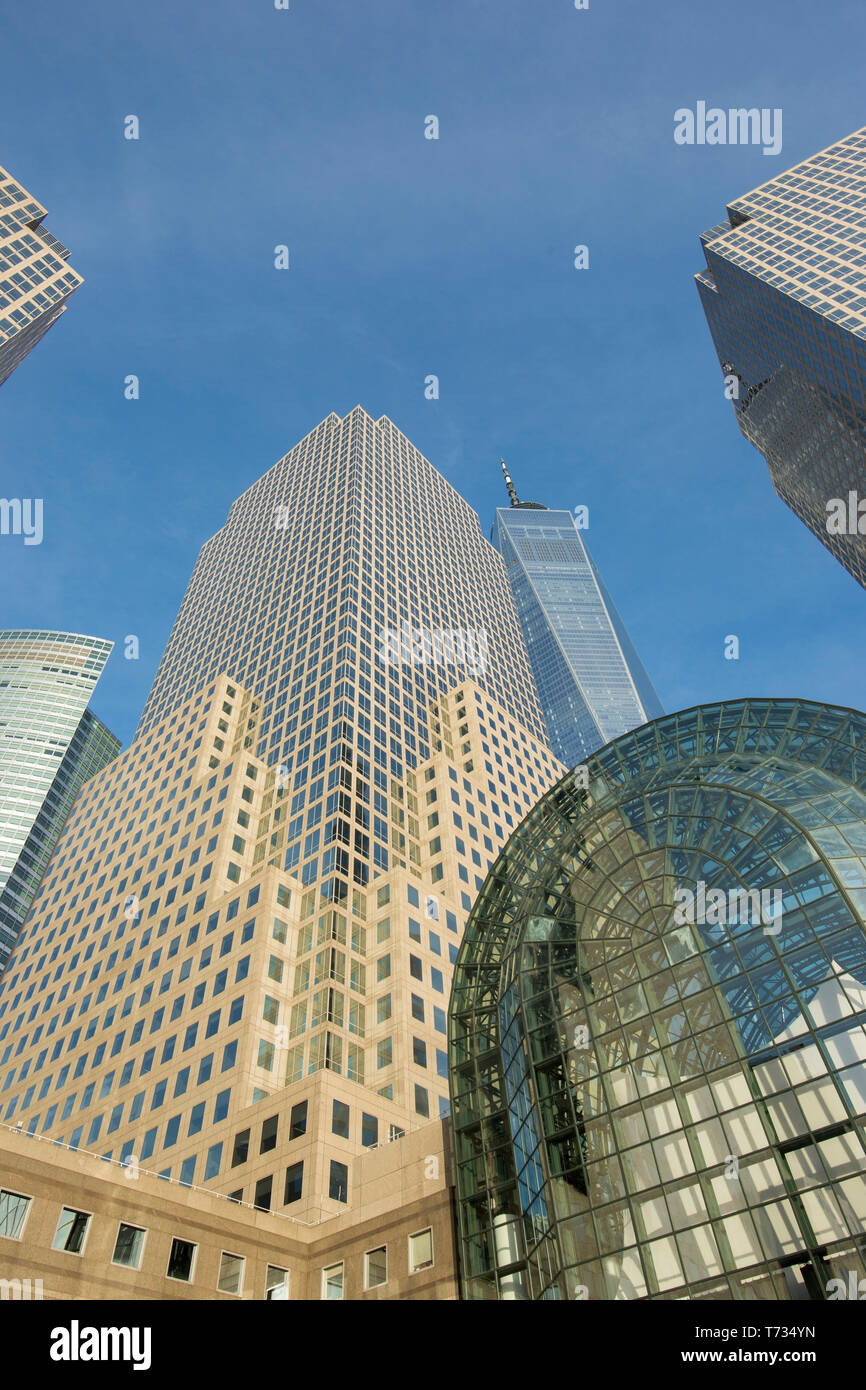 ATRIUM WESTFIELD WORLD TRADE CENTER SHOPPING MALL (© SANTIAGO CALATRAVA 2016) DOWNTOWN MANHATTAN NEW YORK CITY USA Stockfoto