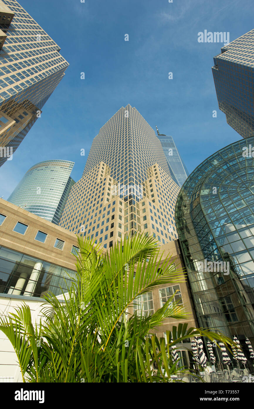 Wolkenkratzer WESTFIELD WORLD TRADE CENTER SHOPPING MALL (© SANTIAGO CALATRAVA 2016) DOWNTOWN MANHATTAN NEW YORK CITY USA Stockfoto