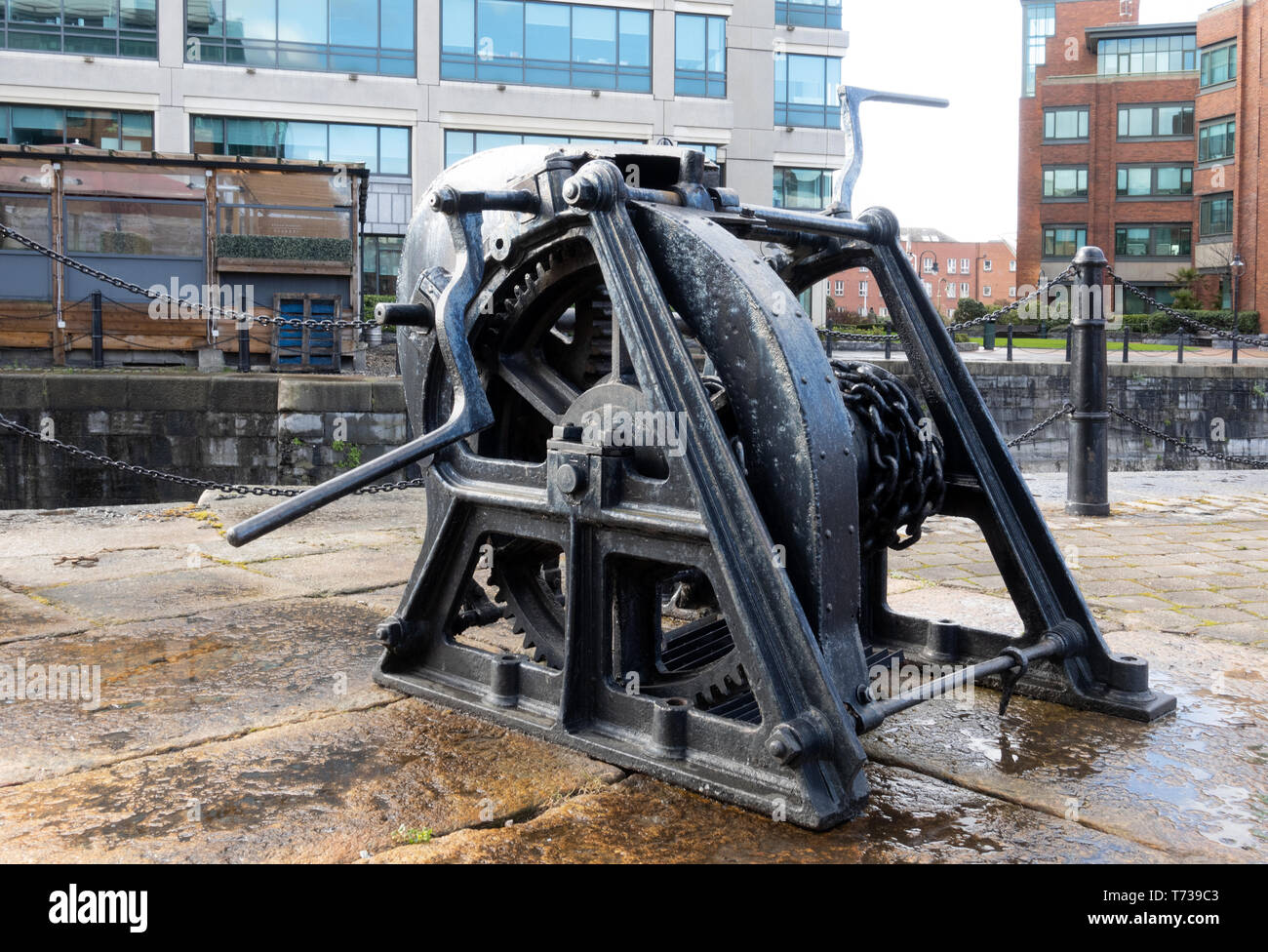 Alten Kanal Gate Winde, Gangway in dockland, Dublin, Irland, Stockfoto