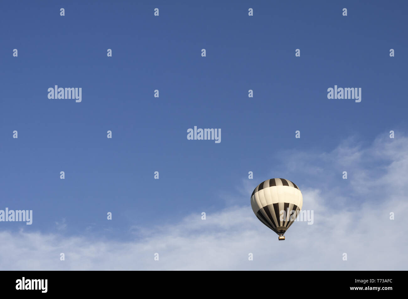 In der luft schwebend Fotos und Bildmaterial in hoher Auflösung Alamy