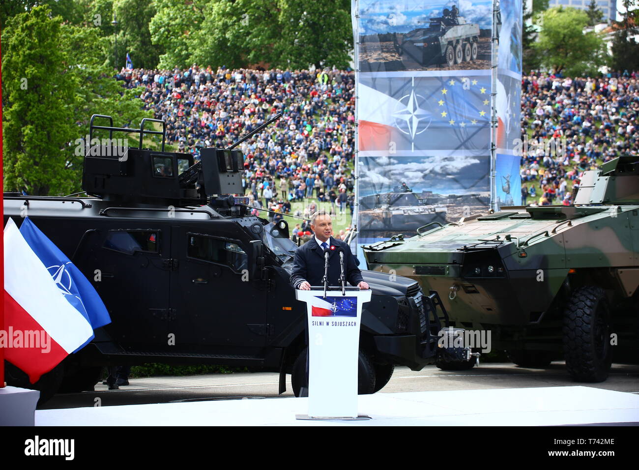 Polen: Präsident Andrzej Duda hält Rede während der Tag der Verfassung. Stockfoto