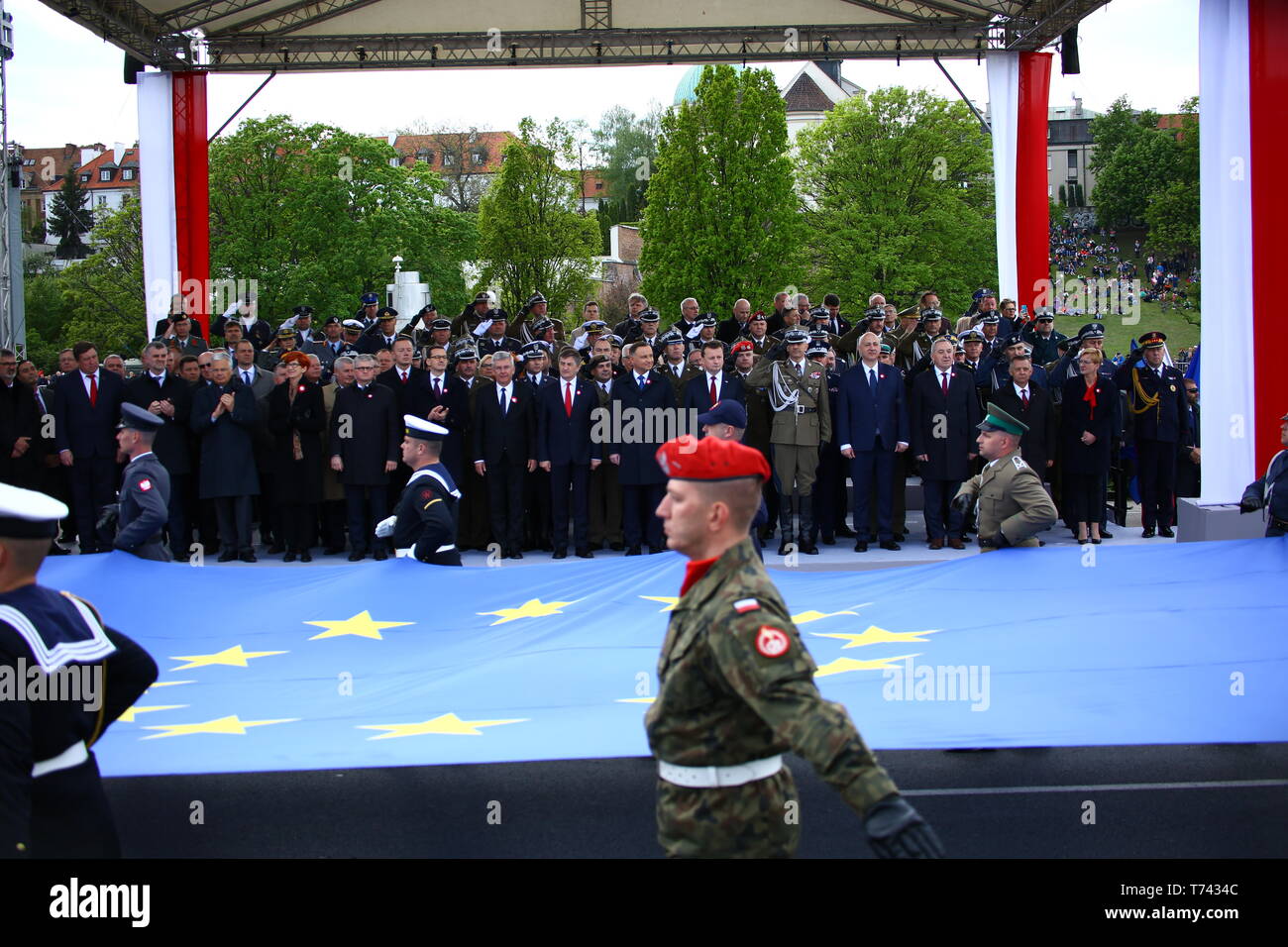 Polen: Präsident Andrzej Duda, Premierminister Mateusz Morawiecki und Regierungsmitglieder feiern Tag der Verfassung. Stockfoto