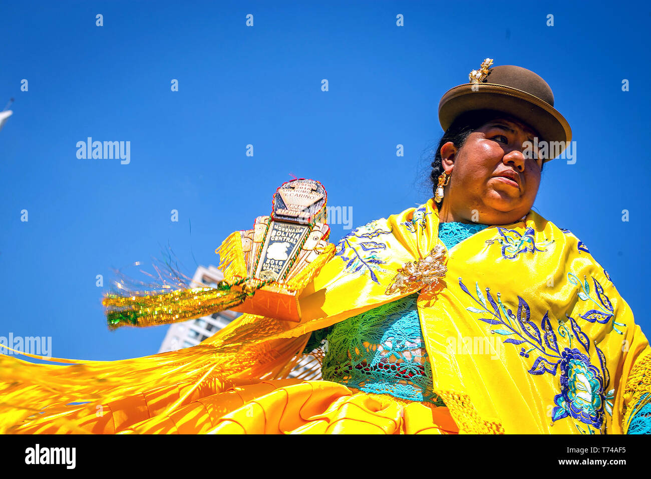 Bolivianischen Tänzer tanzen die traditionellen Kurs in Sao Paulo. Stockfoto