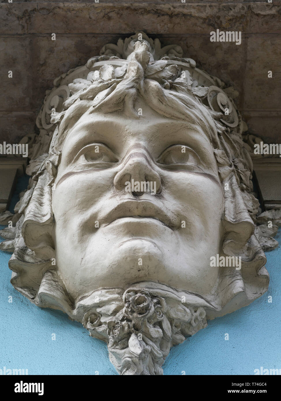 Skulptur von Gesicht eines Mannes; Portugal Stockfoto