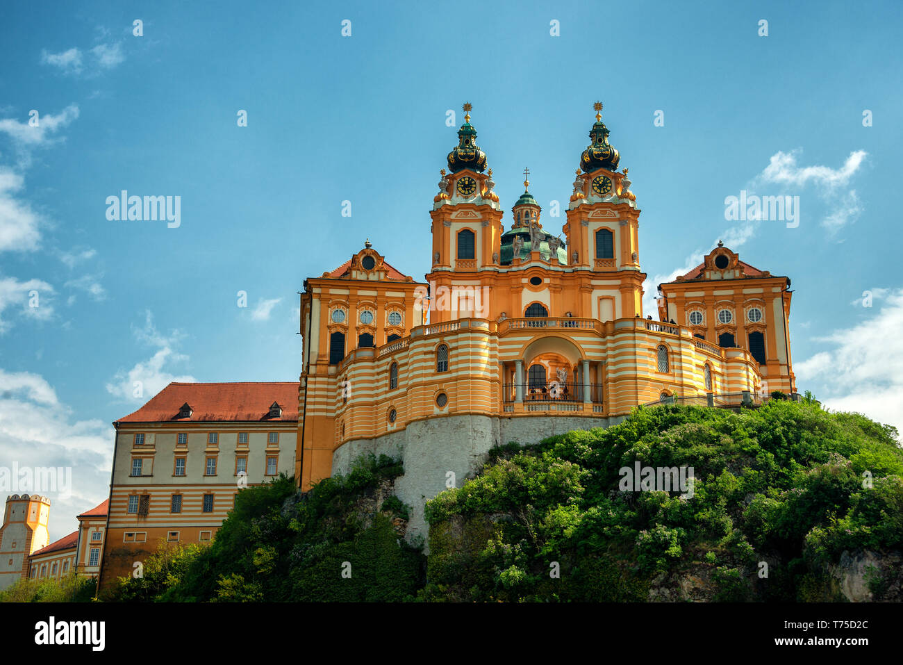 Schöne Sicht auf das Stift Melk (Stift Melk) in der Wachau, auf der Donau Stockfoto