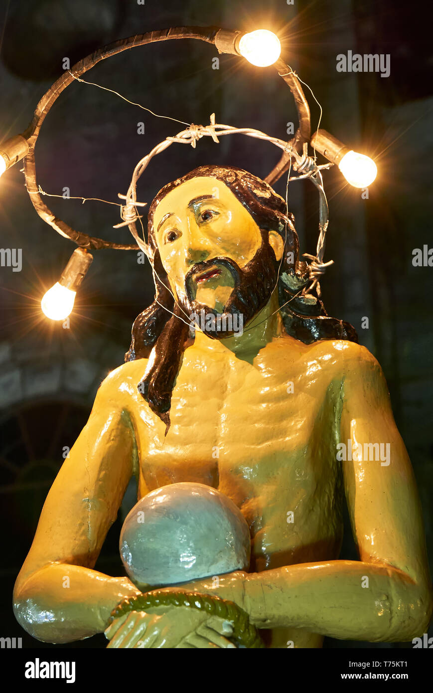 Leon, Iloilo, Philippinen: Ansicht eines antiken Jesus Statue an einem Karfreitag Prozession rund um die Kirche und das Detail Stockfoto