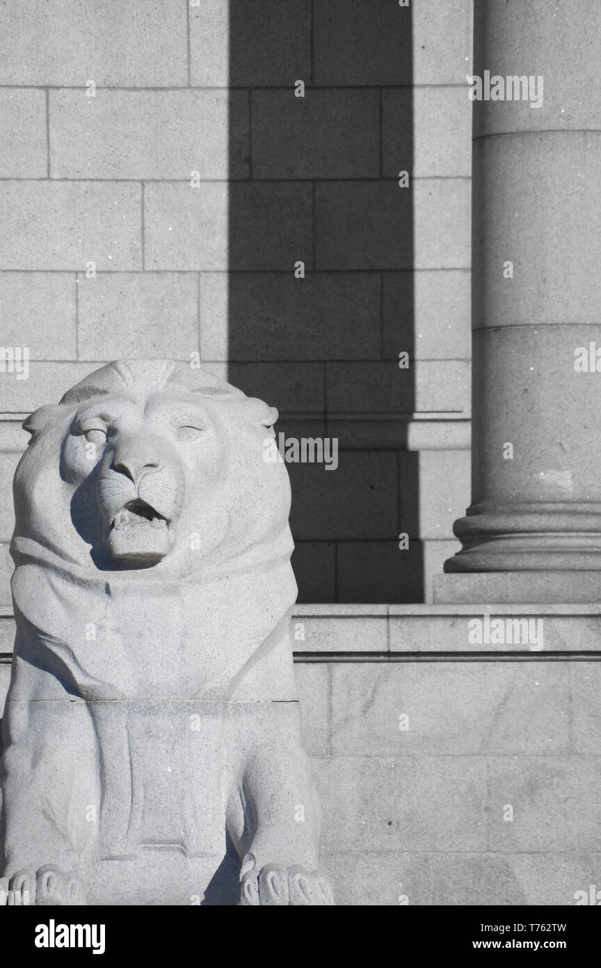 Granit Lion Statue am Denkmal Stockfoto