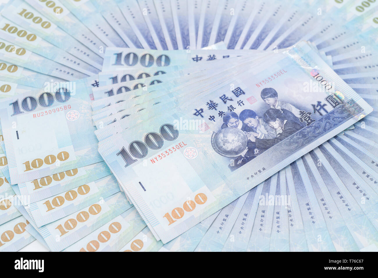 1000 neue Taiwan-Dollar isoliert auf weißem Hintergrund Stockfoto