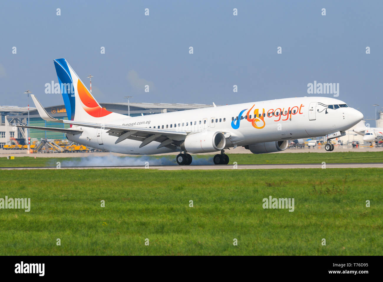 Stuttgart/Deutschland Mai 27, 2019: Ägypten Boeing 737 der letzte Flug am Flughafen Stuttgart fliegen. Stockfoto