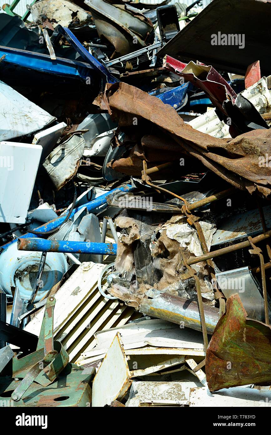 Schrottplatz, Schrott auf der Deponie in einem Recycling-unternehmen Stockfoto