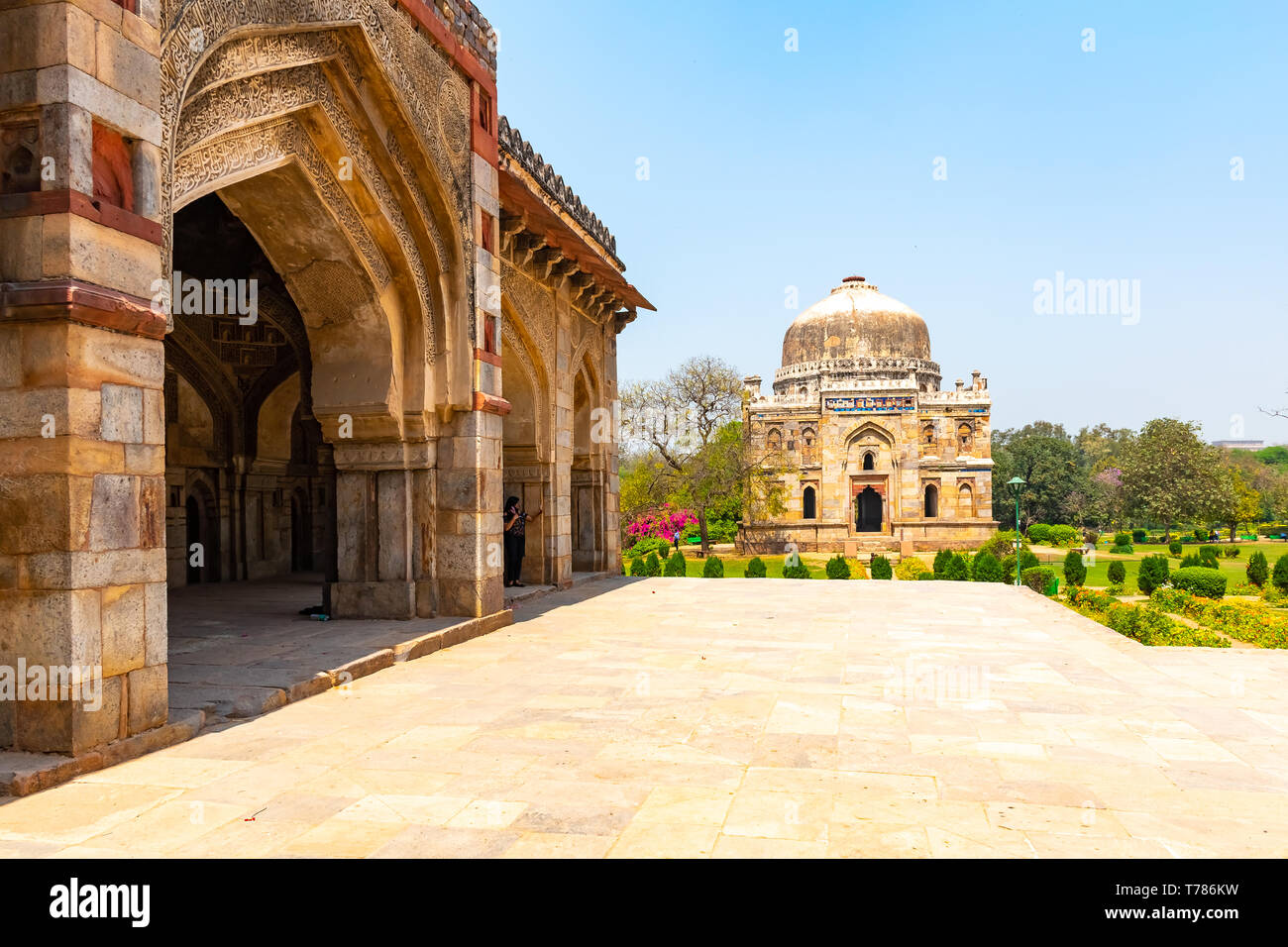 Indien, Neu-Delhi, Sheesh Gumbad, 30 Mar 2019 - sheesh Gumbad Grab aus der letzten Linie der Lodhi Dynastie, in Lodi Gärten Stadtpark Stockfoto