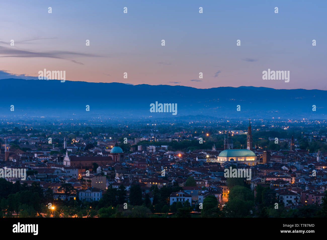 Panorama von Vicenza im Sunset, Italien Stockfoto