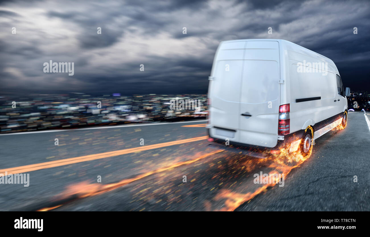 Super schnelle Lieferung von Paket Service mit Van mit Rädern in Brand. Stockfoto