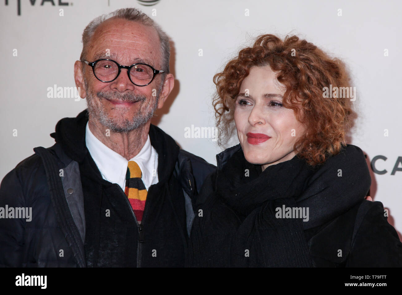Joel Grey und Bernadette Peters nimmt an "Es dauert ein Verrückter' 2019 Tribeca Film Festival im Stella Artois Theater am BMCC Tribeca Kunst durchführen Stockfoto