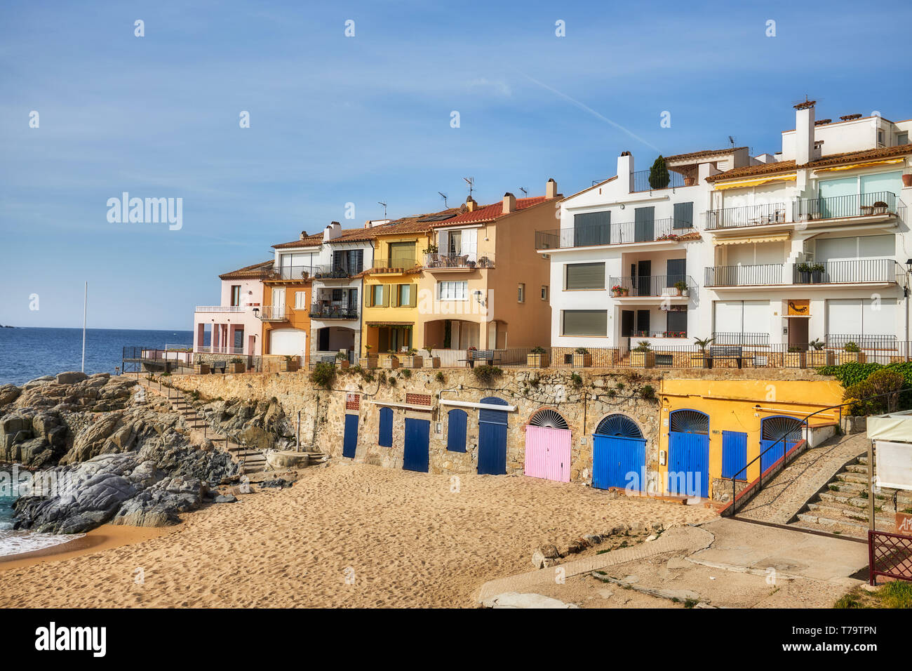 Schöne kleine spanische Stadt an der Costa Brava in Katalonien. Calella de Palafrugell Stockfoto