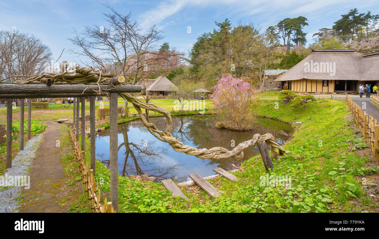 Kitakami, Japan - 22 April 2018: michinoku Folklore Dorf ist eine Fundgrube an historischen Häusern und folkloristische Artefakte. Die meisten Gebäude und Stockfoto