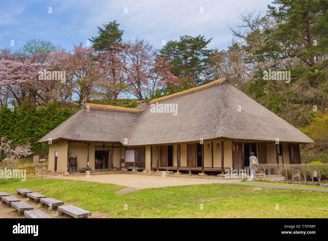 Kitakami, Japan - 22 April 2018: michinoku Folklore Dorf ist eine Fundgrube an historischen Häusern und folkloristische Artefakte. Die meisten Gebäude und Stockfoto