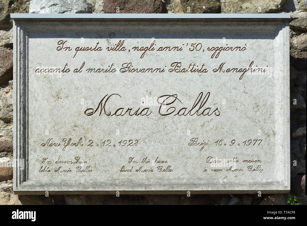 Sirmione, Lombardei, Italien - September 04, 2018: Gedenktafel für die griechische Sopranistin Maria Callas in Sirmione am Gardasee - Italien. Stockfoto