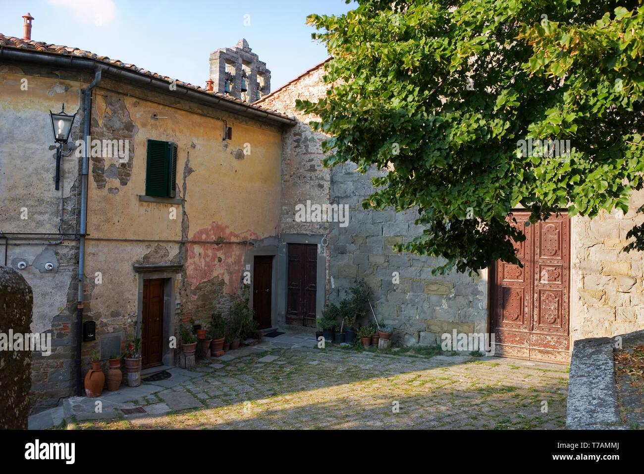 Einen ruhigen Innenhof, Vicolo Papascello, Cortona, Arezzo, Italien Stockfoto