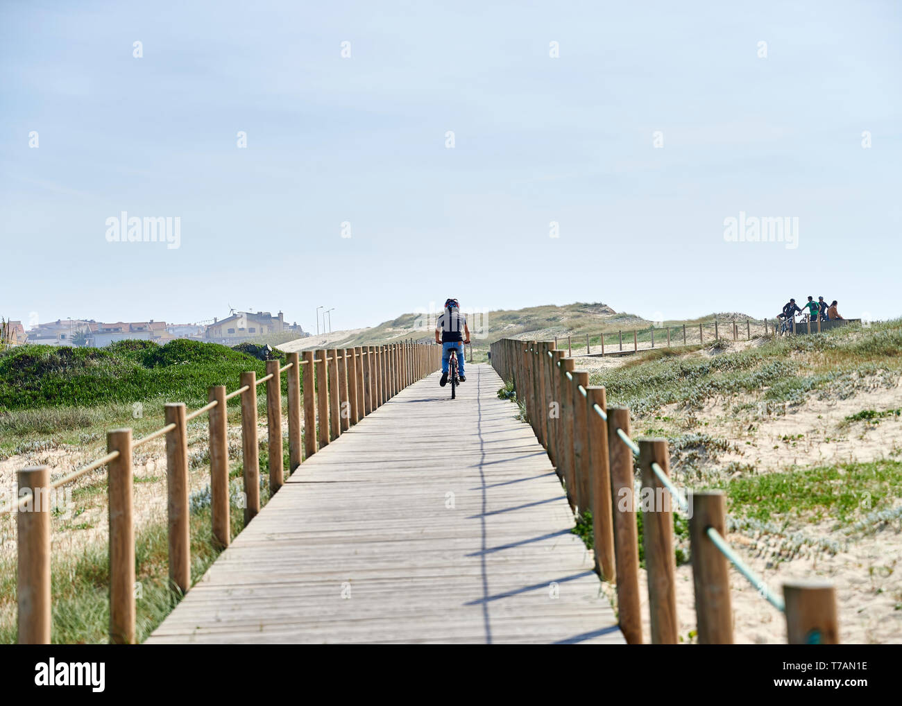 Holz- zu Fuss über die Dünen in Portugal, in der Nähe des Strandes Stockfoto